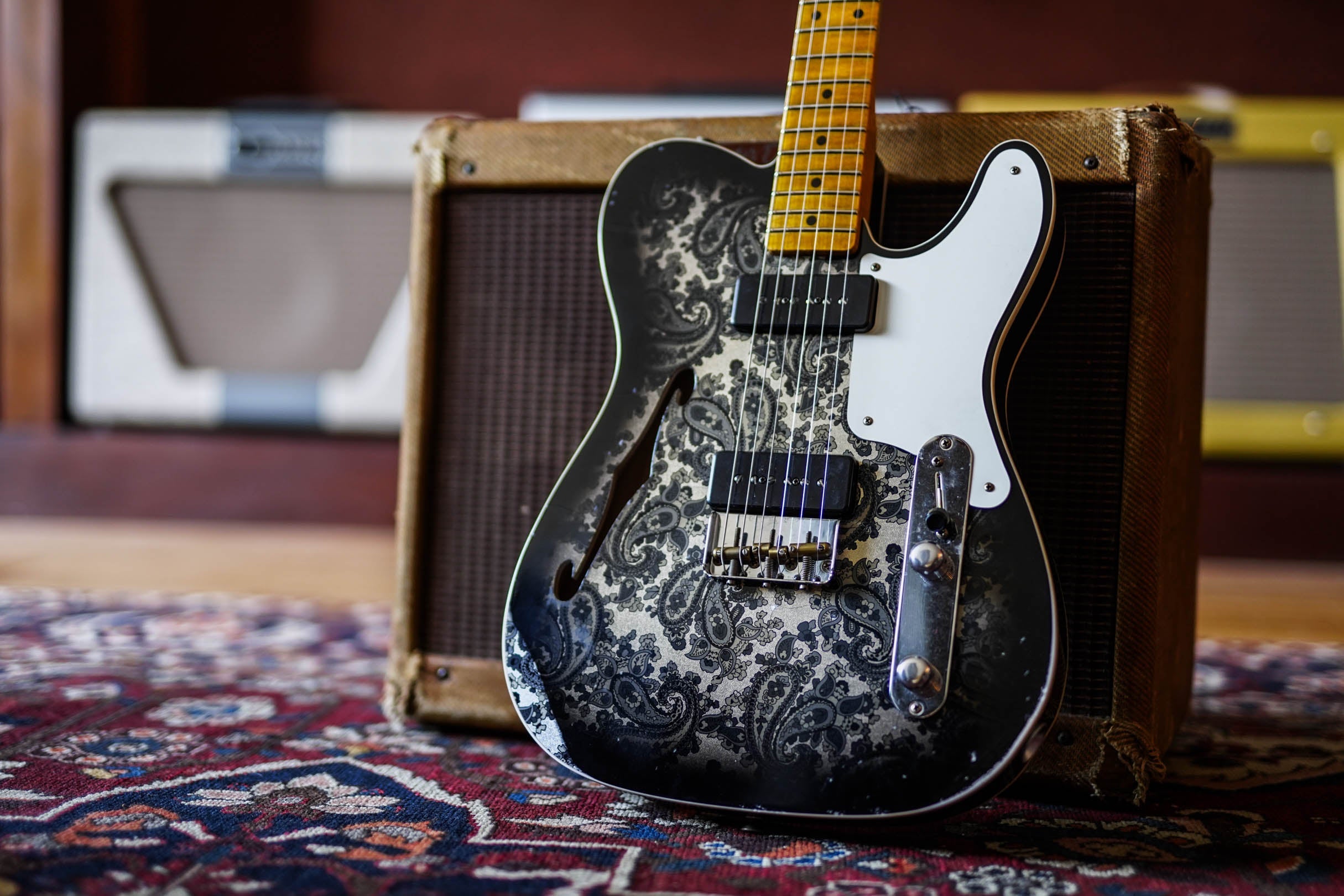 希少Fender custom shop limited edition Thunder Road Guitars - New Fender Custom Shop '63 Jaguar Deluxe