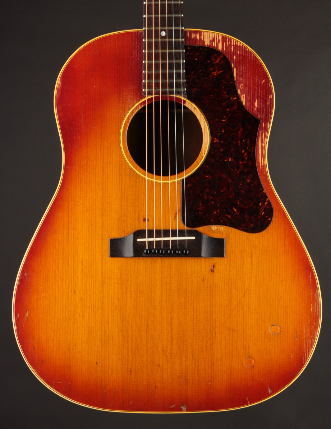 Gibson J-45 Sunburst (1962)