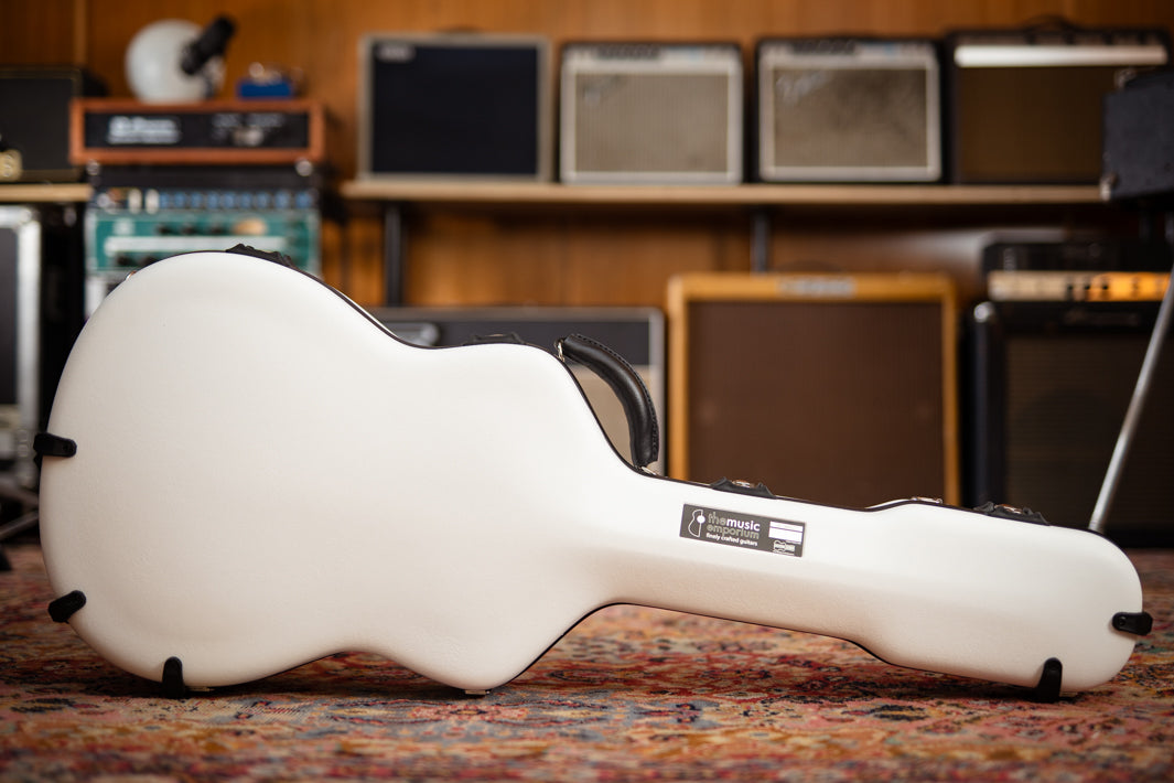 Calton OM / 000 White / Black Interior