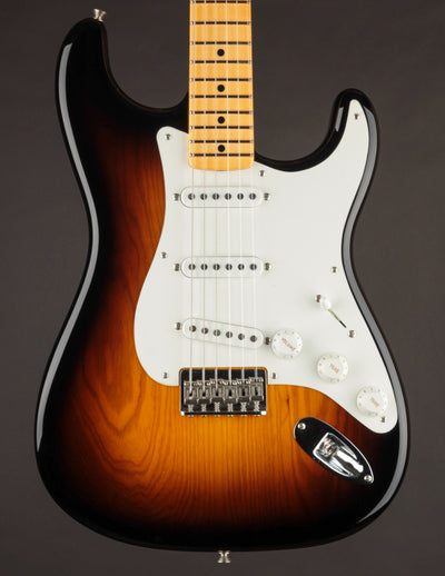 Front body picture of a Fender Vintage Custom '55 Hardtail Strat Wide-Fade 2-Color Sunburst electric guitar.