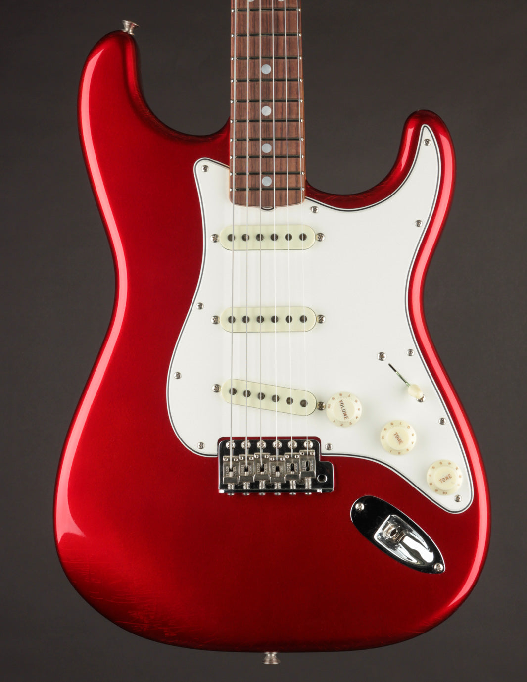 Fender Custom Shop '66 Stratocaster Candy Apple Red | The Music