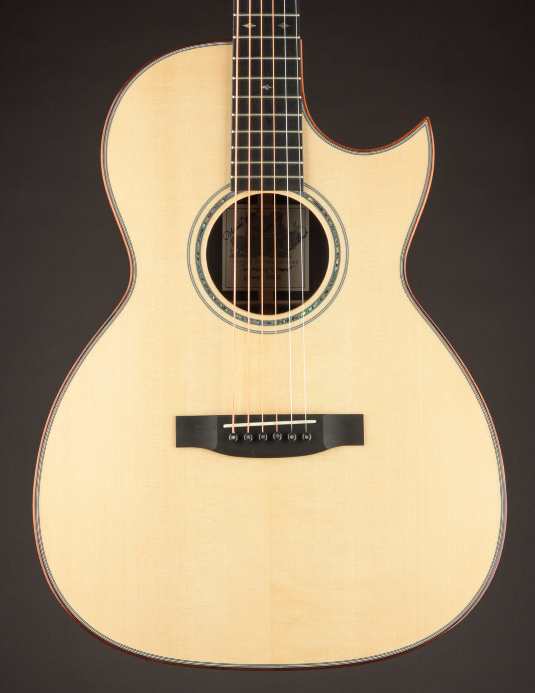 Froggy H-12 Deluxe Bearclaw German Spruce Cutaway