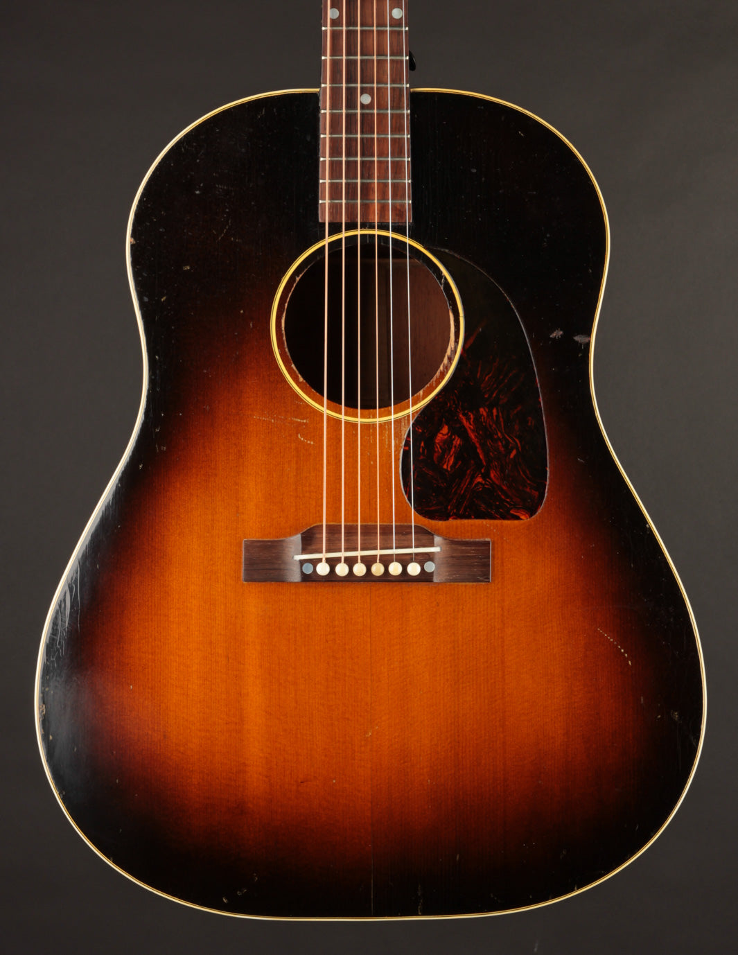 Gibson J-45 (USED, 1951)