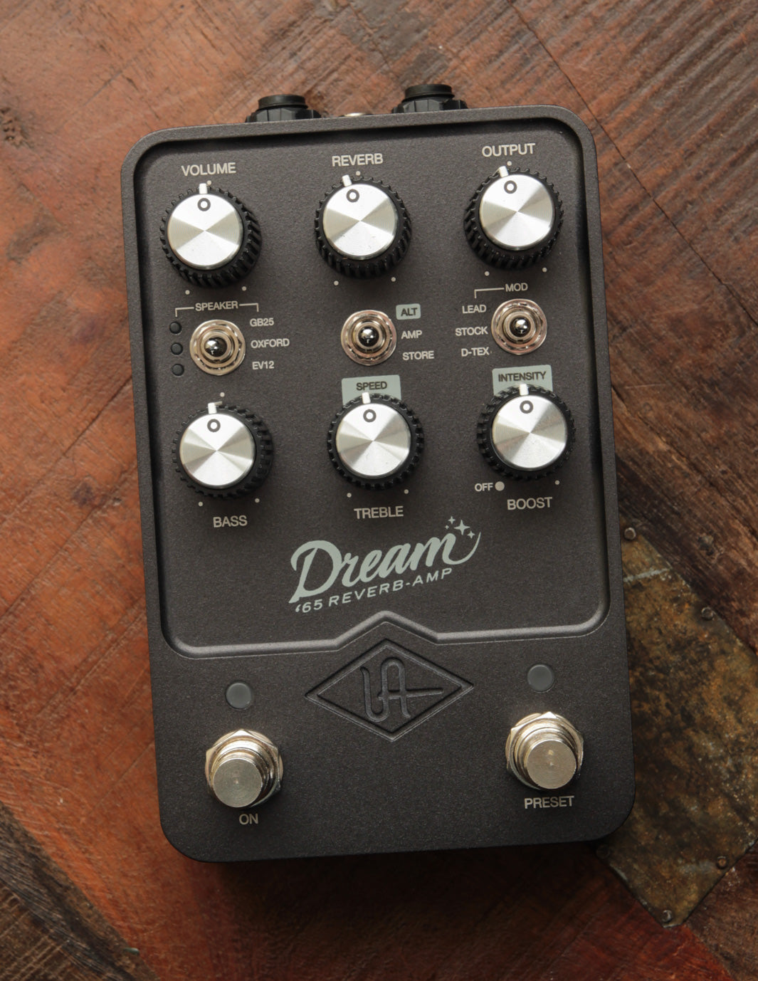 universal audio dream '65 reverb amplifier pedal Universal Audio Dream '65 Reverb Amplifier Pedal