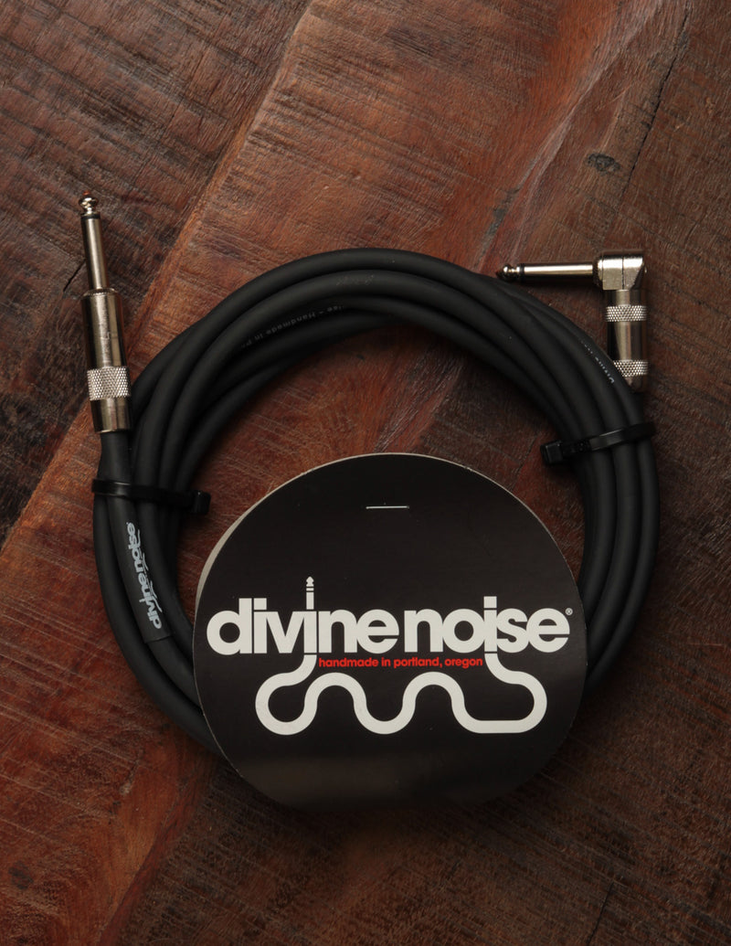 Divine Noise 15 Ft ST-RA Cable, Black