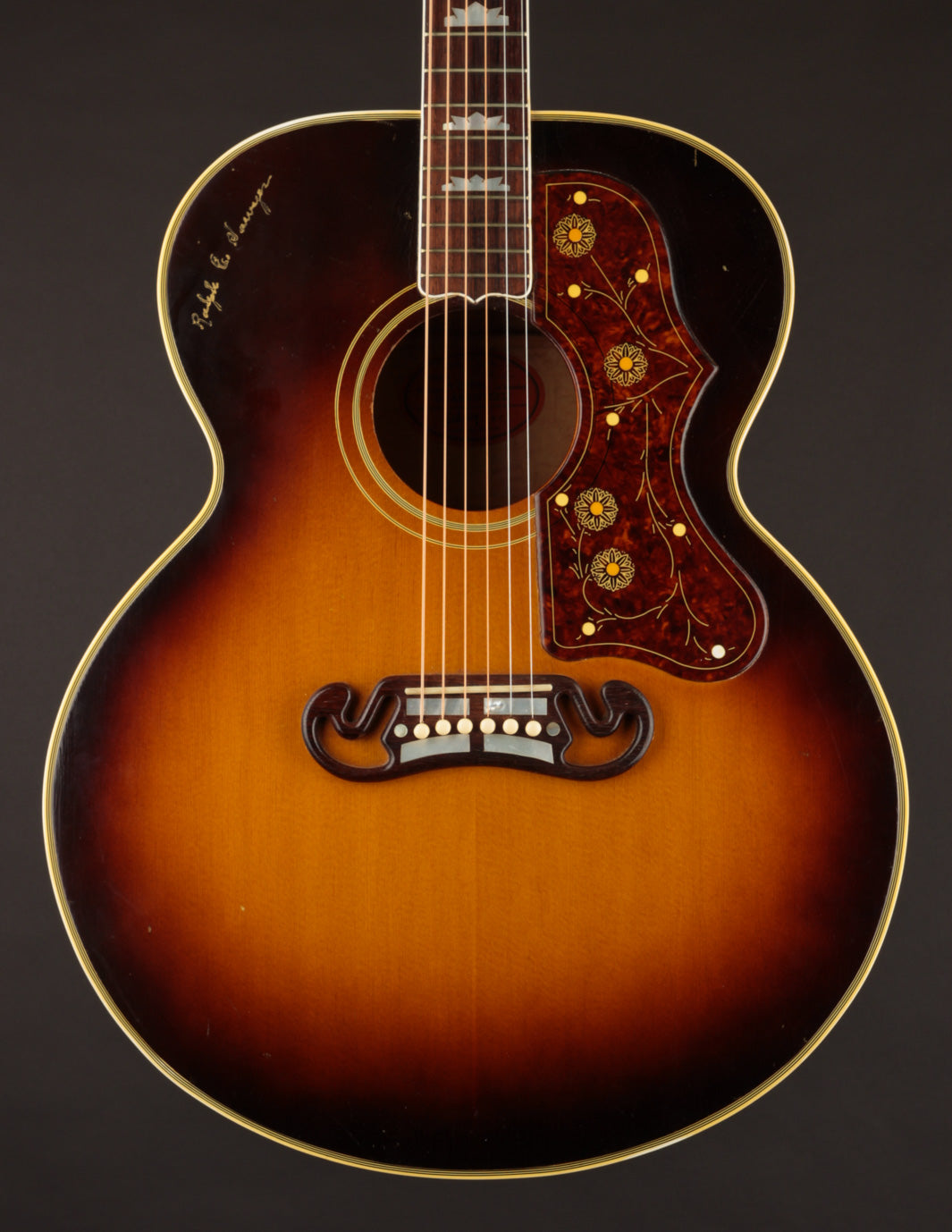Gibson J-200 Sunburst FON X8068 (1955)