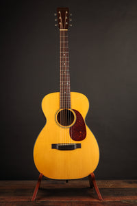 Martin 0-18 (1953)