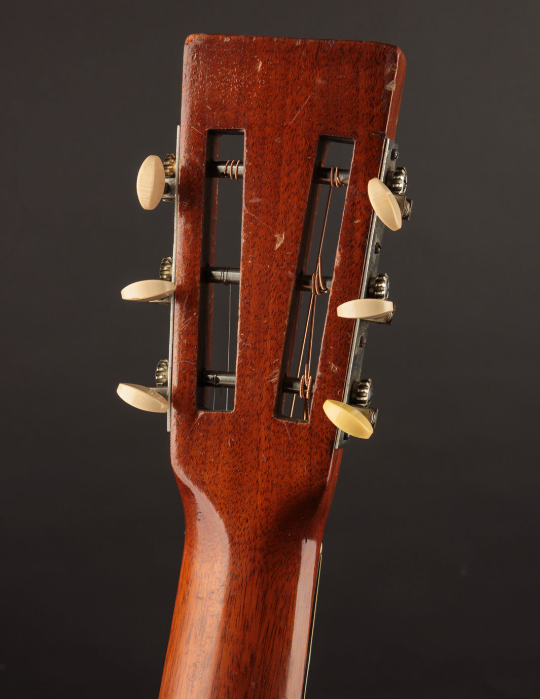 Wm. Stahl Style #6, made by Larson Bros. (1931) – The Music Emporium