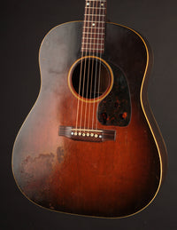 Gibson J-45 (1943)