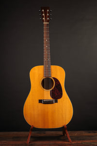 Martin D-18 (1971)