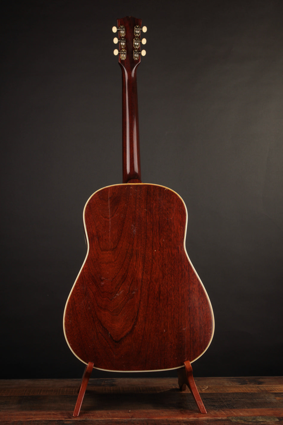 Gibson Southern Jumbo (1946) | The Music Emporium