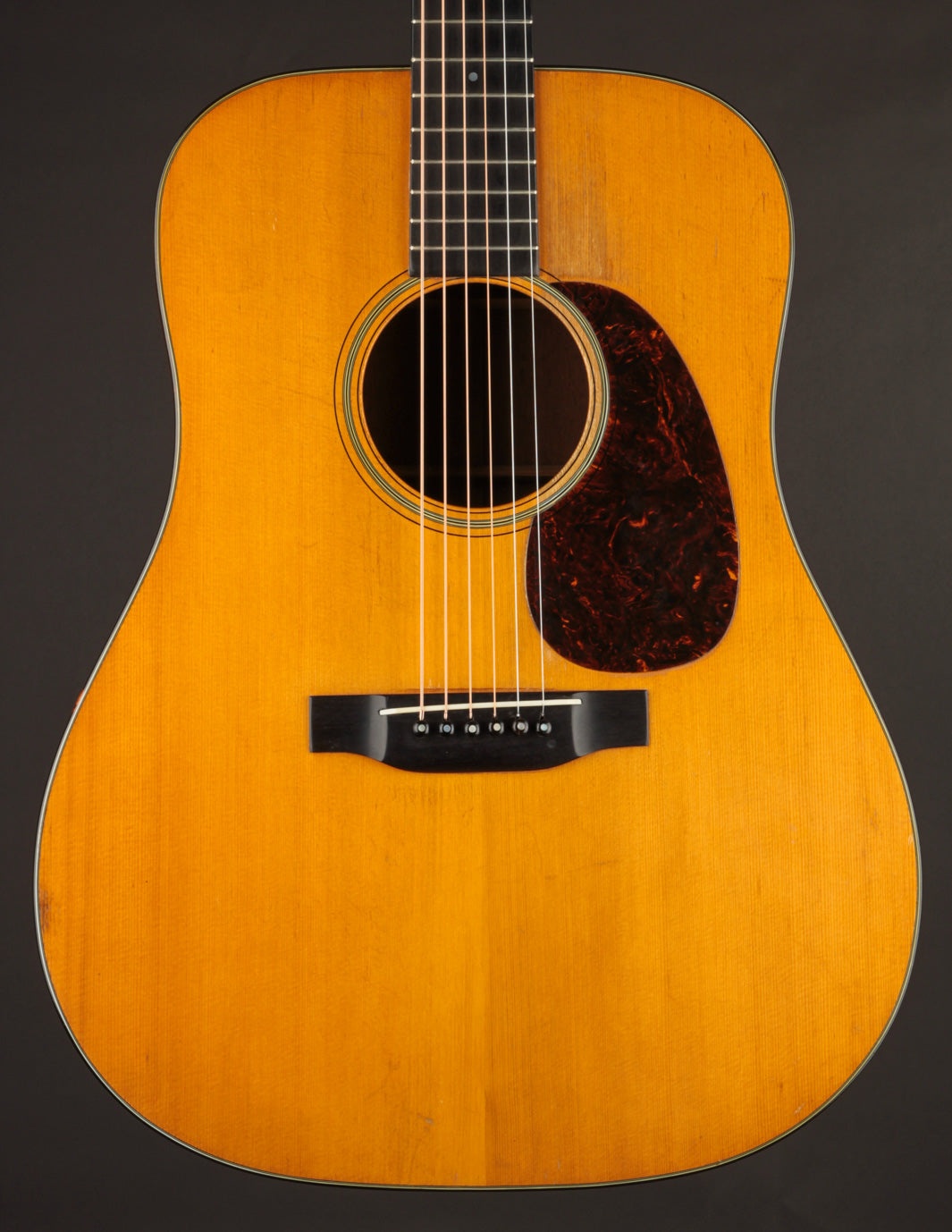 Martin D-18 (1943) | The Music Emporium