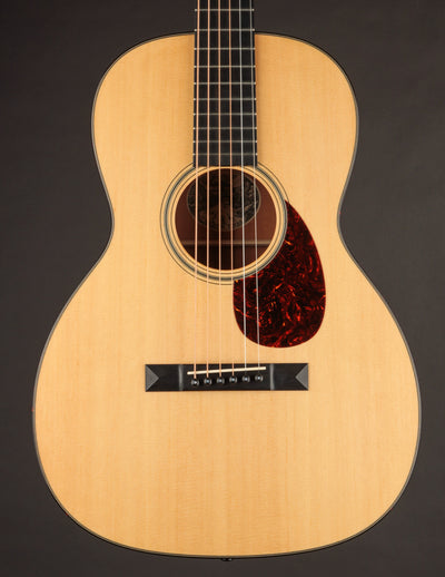 Collings 001 12-Fret (USED, 2011)