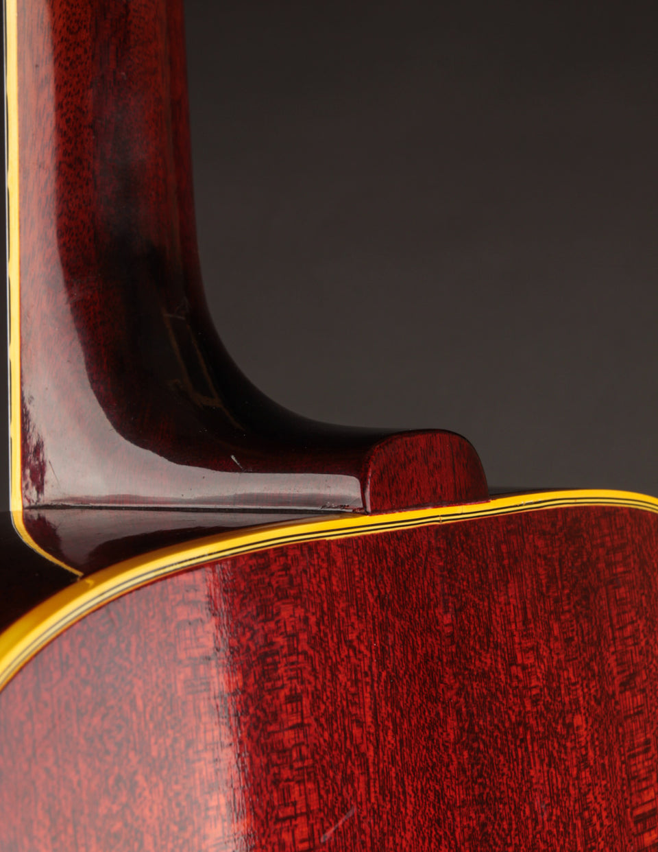 Gibson Hummingbird (1967) – The Music Emporium