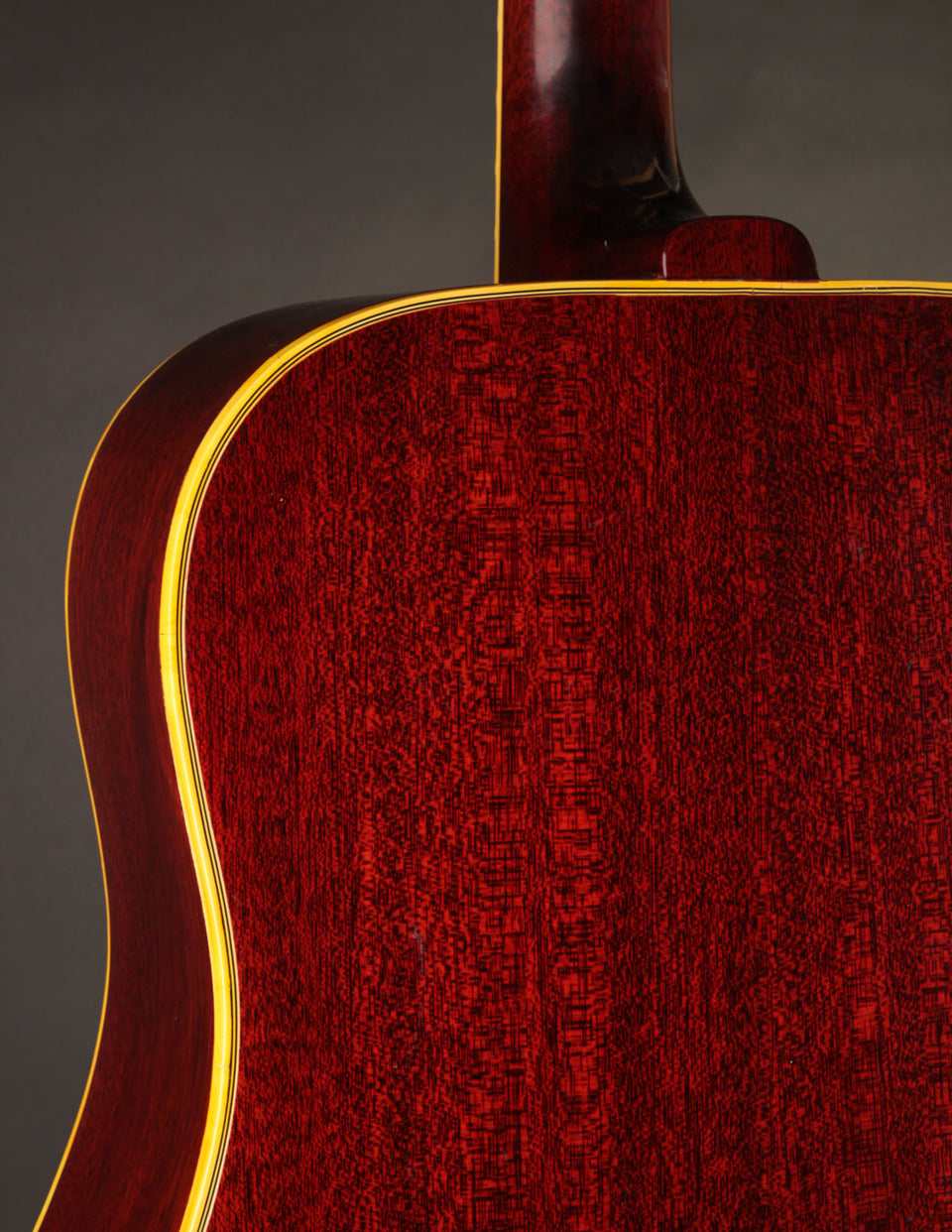Gibson Hummingbird (1967) – The Music Emporium