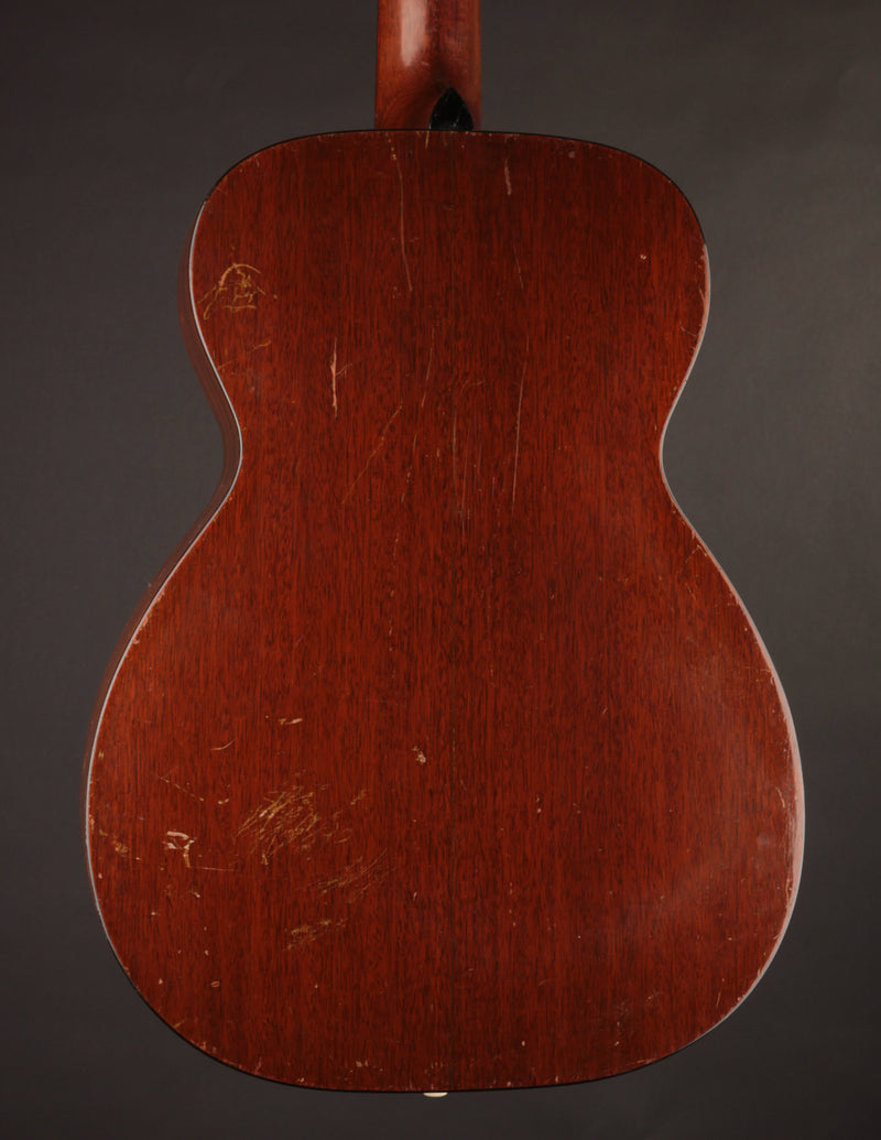 Martin 0-18 (1946)