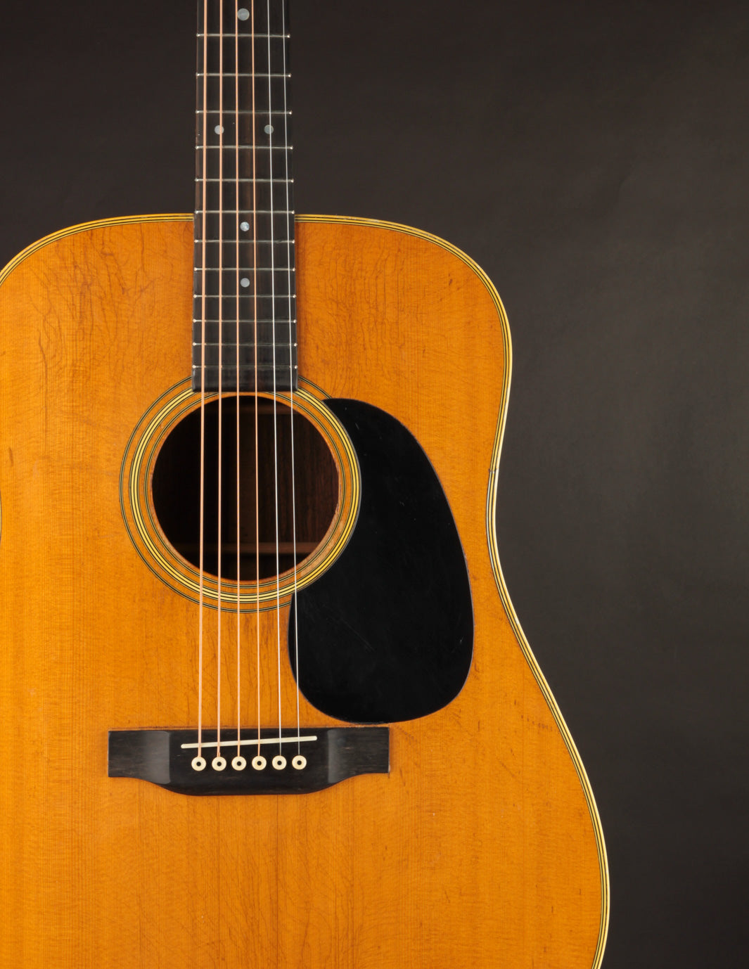 ギター martin D-28 1971 Martin D-28: Vintage Guitar at The Music Emporium