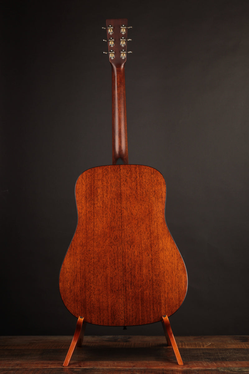 Martin D-18 (USED, 2021)