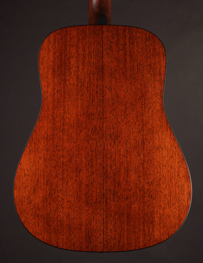 Martin D-18 (USED, 2021)