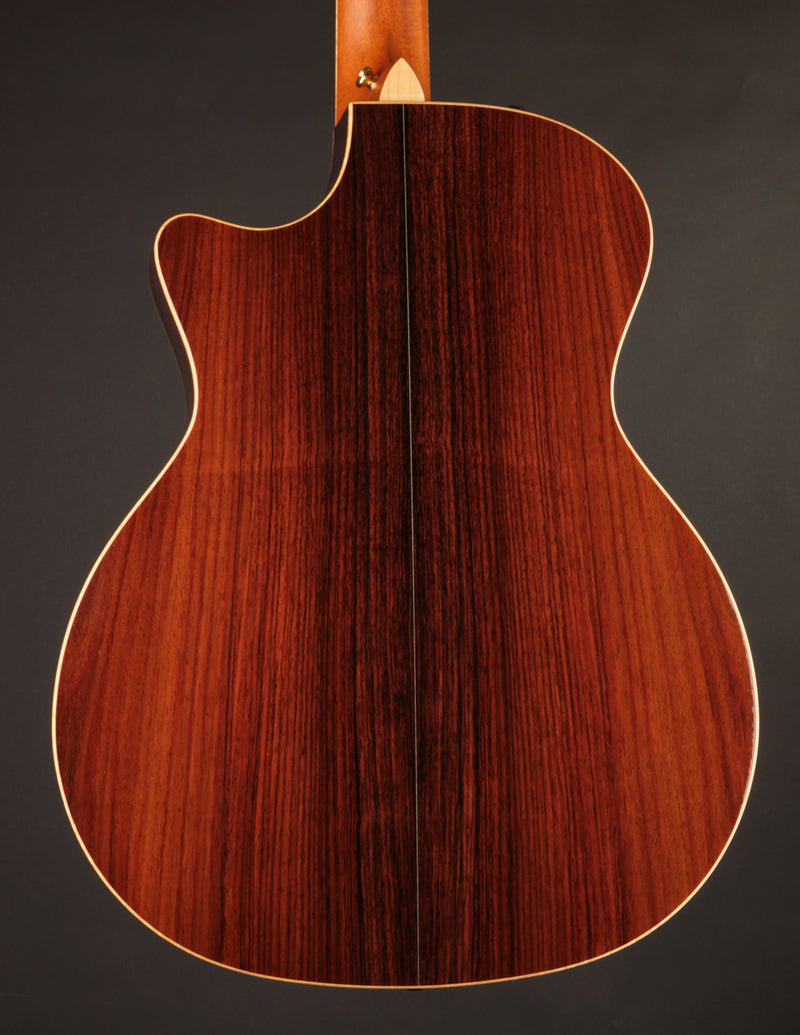 Taylor 814CE (USED, 2011)