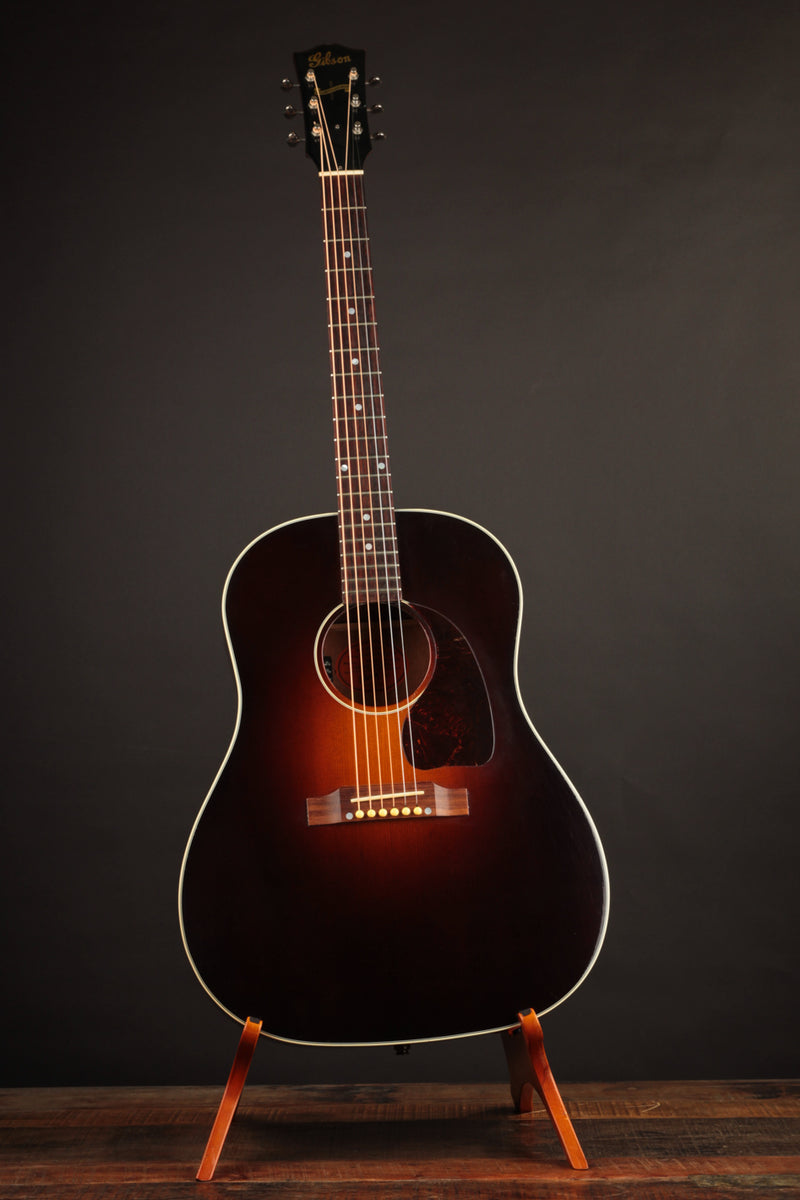 Gibson J-45 1943 Fuller&