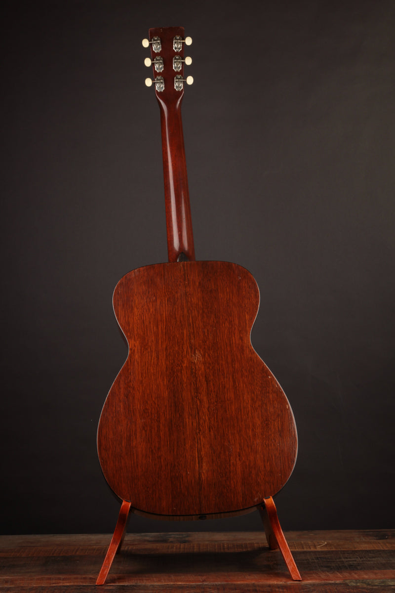 Martin 00-18 (1947)