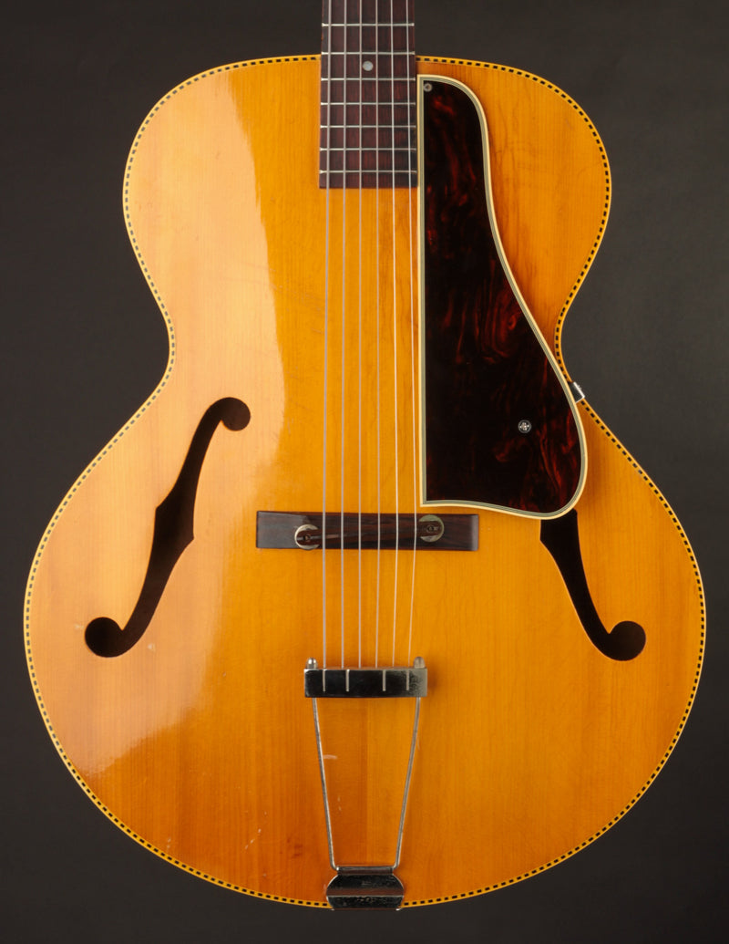 Kalamazoo KG-32, Blonde (1940s)