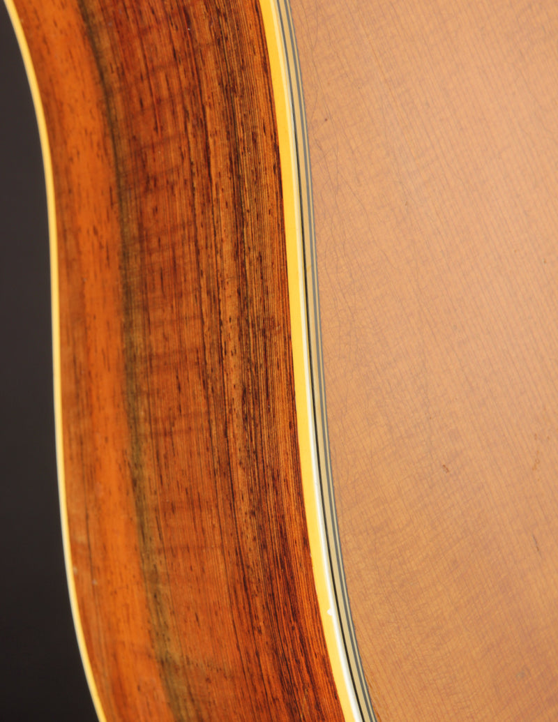 Martin D-28 (1967)
