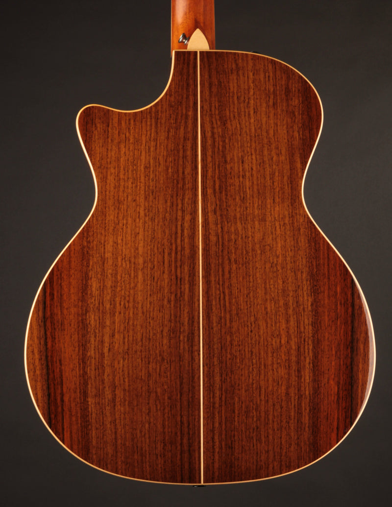 Taylor 814ce (USED, 2014)