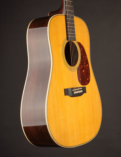 Martin HD-28 (USED, 2021)