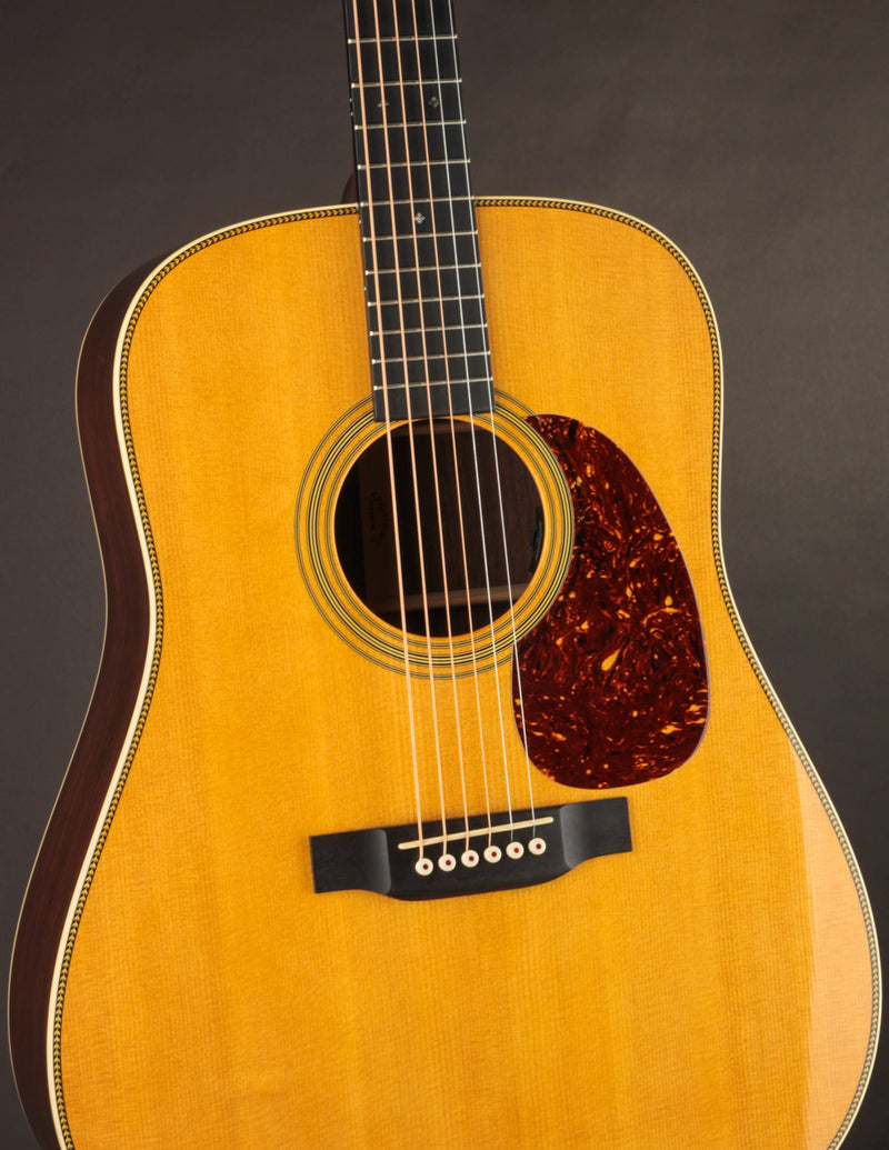 Martin HD-28 (USED, 2021)