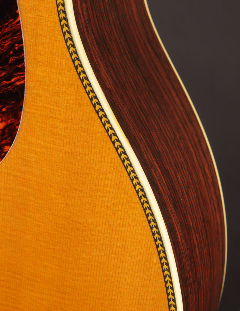 Martin OM-28V (USED, 2014)