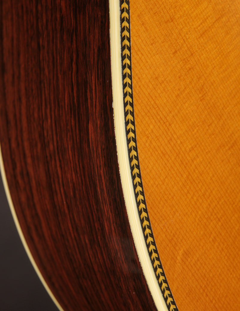Martin OM-28V (USED, 2014)
