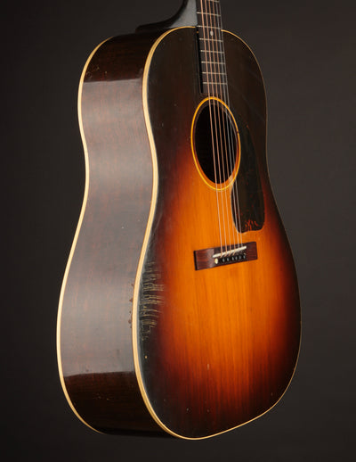 Gibson J-45 (1946)
