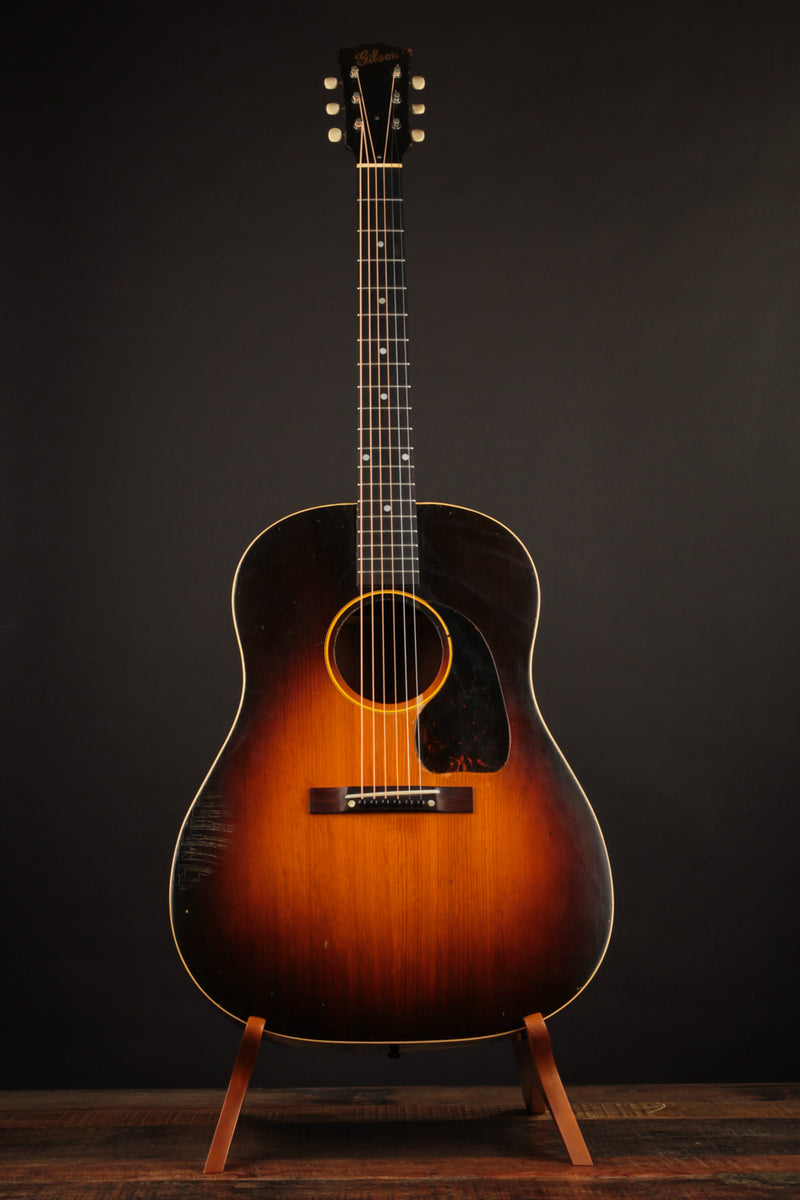 Gibson J-45 (1946)