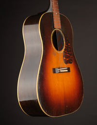 Gibson J-45 (1943)