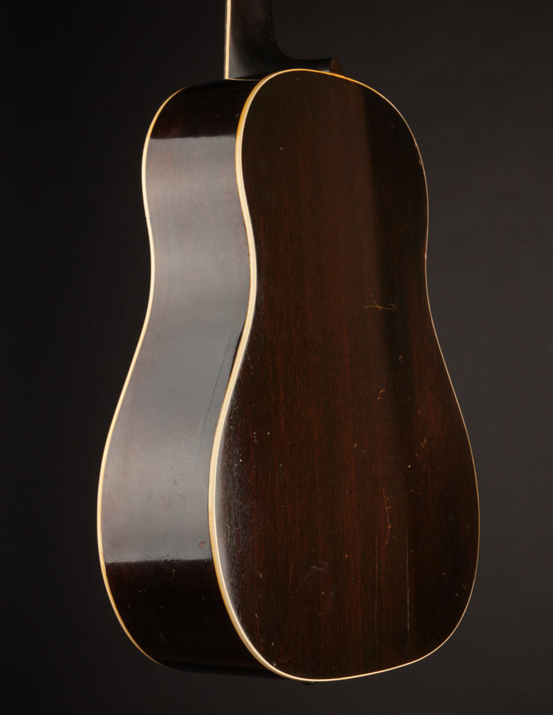 Recording King "Ray Whitley" 1028 (c. 1940)