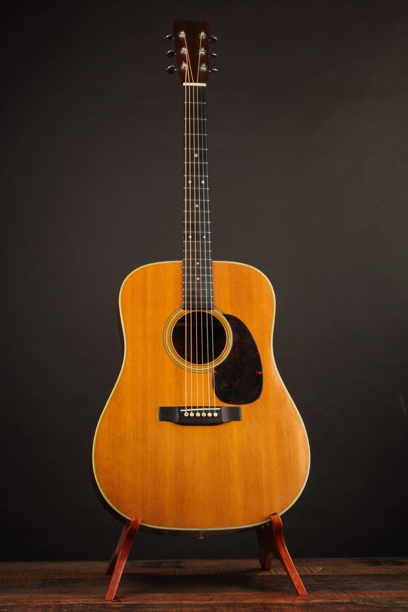 Martin D-28 (1966)