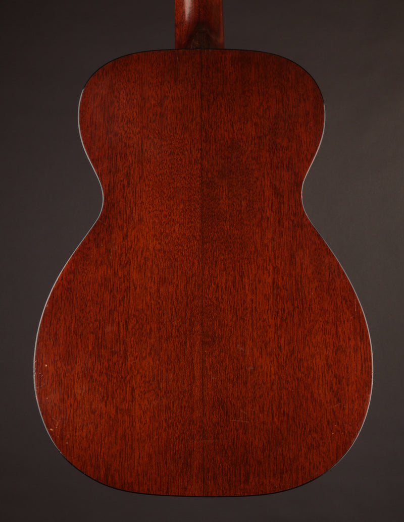 Martin 0-18 (1965)