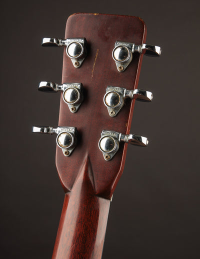 Martin D-28 (1967)