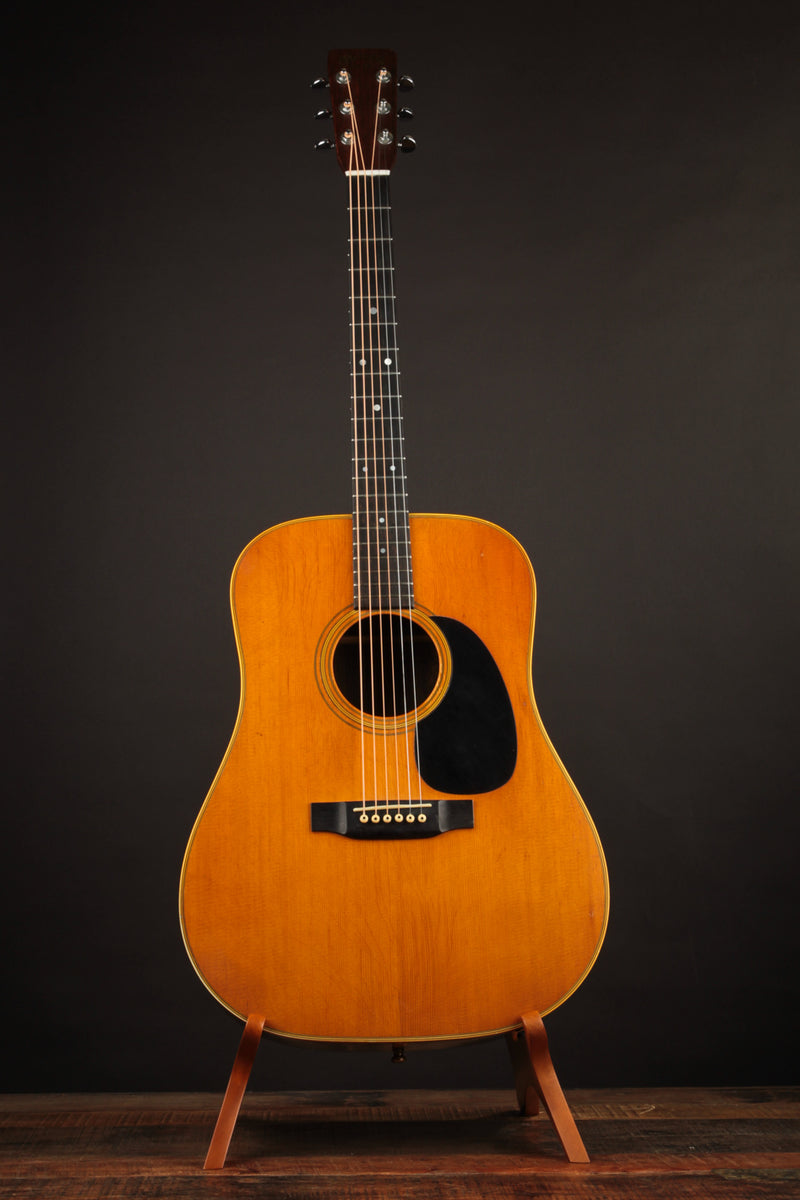 Martin D-28 (1967)