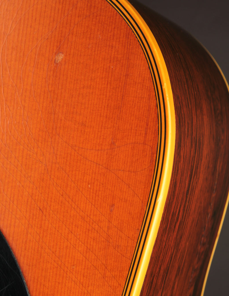Martin D-28 (1967)