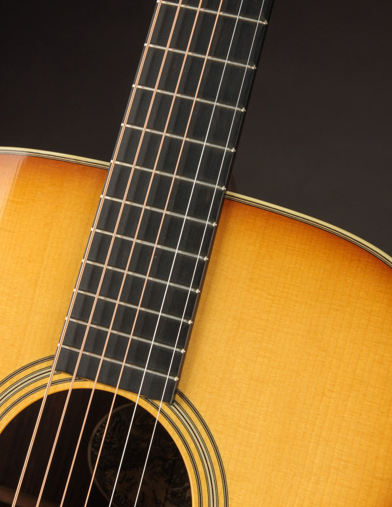 Collings OM2A Deep Body Shade Top (USED, 2011)