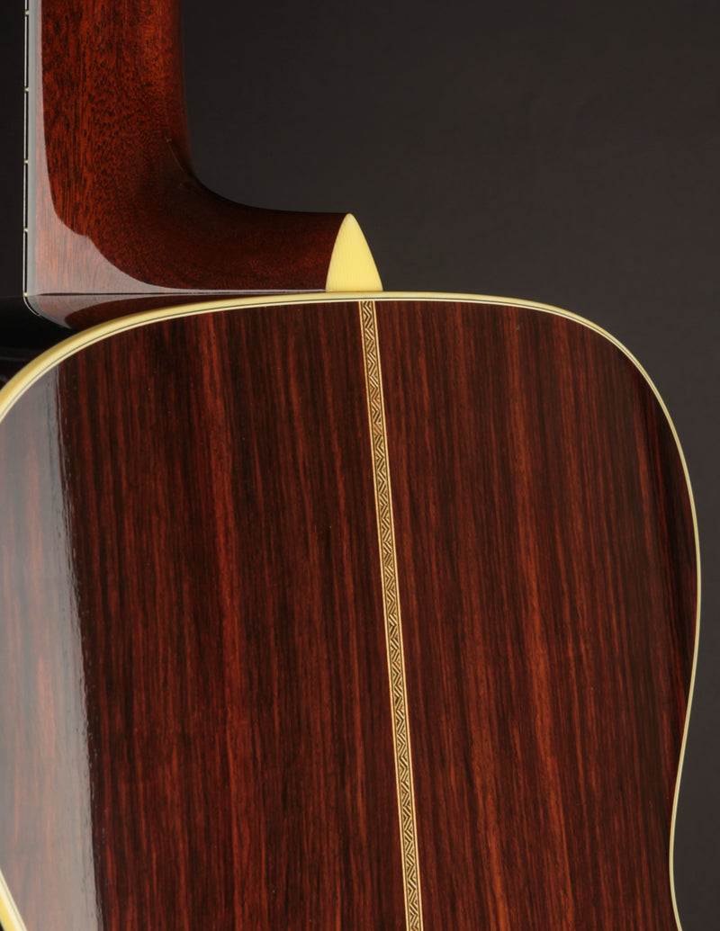 Collings OM2A Deep Body Shade Top (USED, 2011)