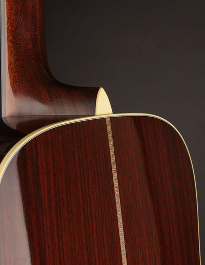 Martin HD-28 (USED, 2021)