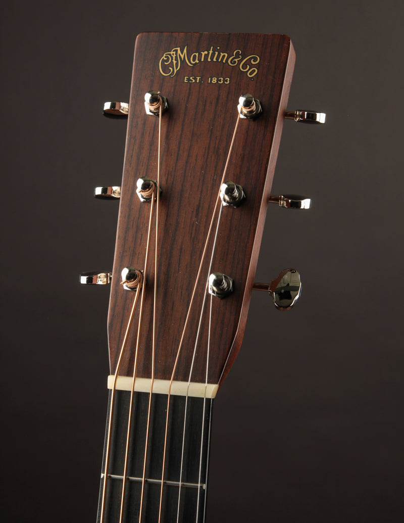 Martin HD-28 (USED, 2021)