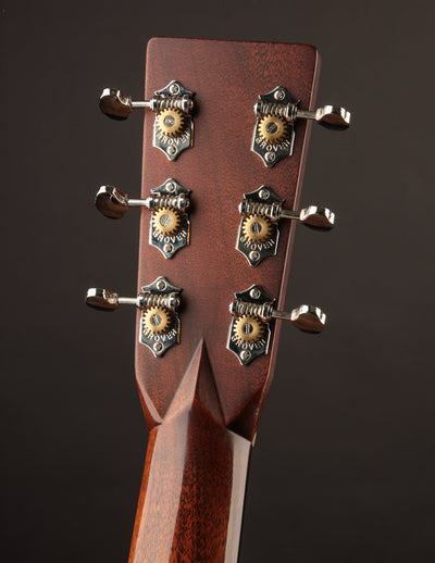 Martin HD-28 (USED, 2021)