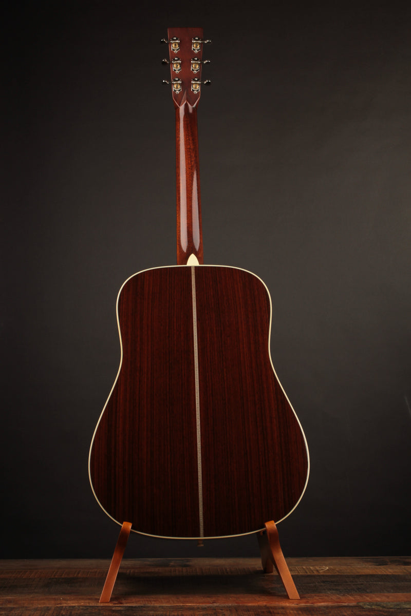 Martin HD-28 (USED, 2021)