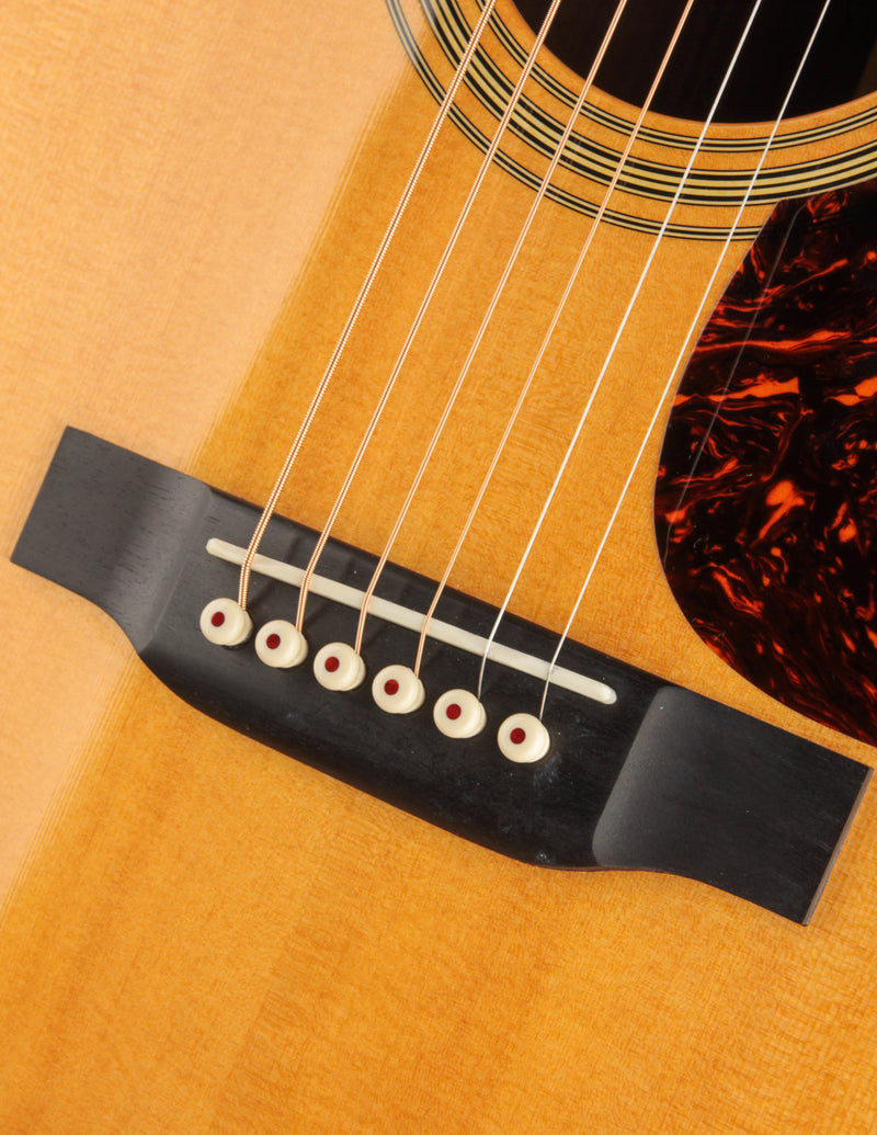 Martin HD-28 (USED, 2021)