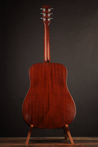 Martin D-18 (1966)